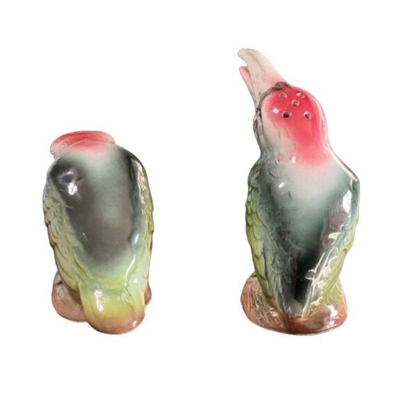Vintage Hand-Painted Porcelain Woodpecker Salt & Pepper Shakers - Picture 2 of 4